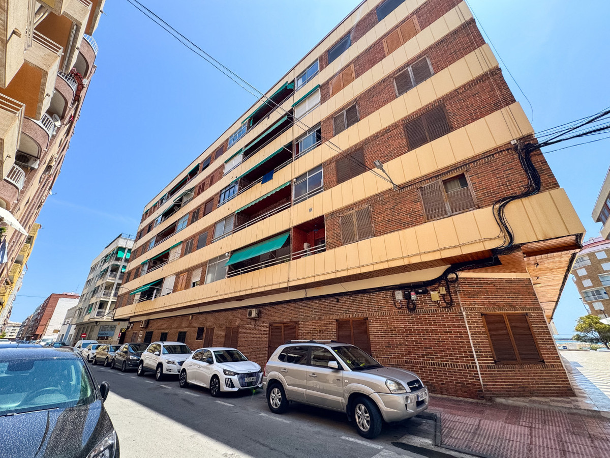 Se vende Apartamento Planta Baja de 3 dormitorios en Costa Blanca, Alicante, España