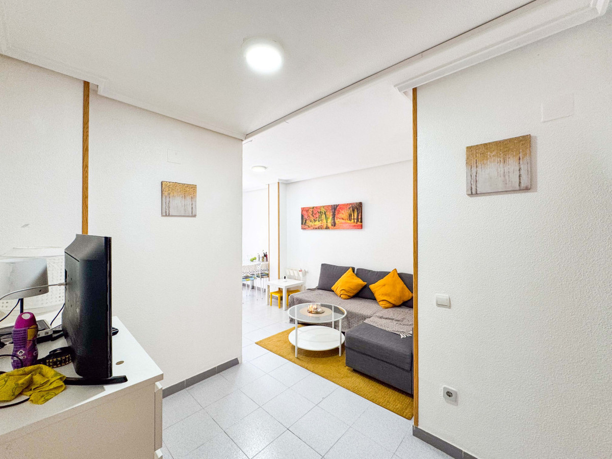 Se vende Apartamento Planta Media de 2 dormitorios en Costa Blanca, Alicante, España