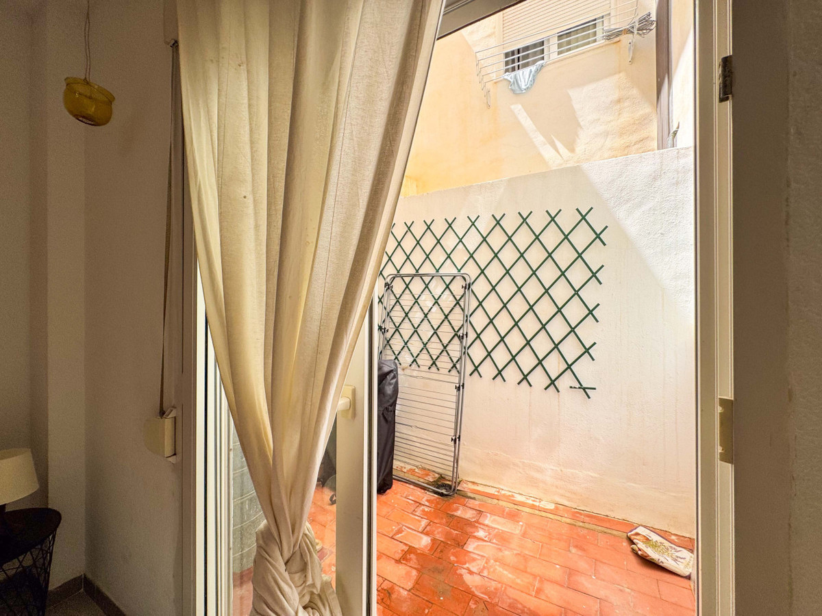 Se vende Apartamento Planta Media de 2 dormitorios en Costa Blanca, Alicante, España