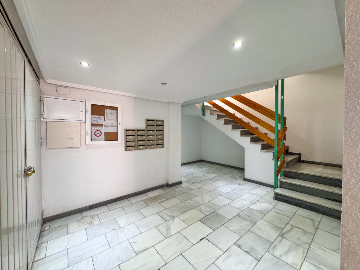 Se vende Apartamento Planta Media de 2 dormitorios en Costa Blanca, Alicante, España
