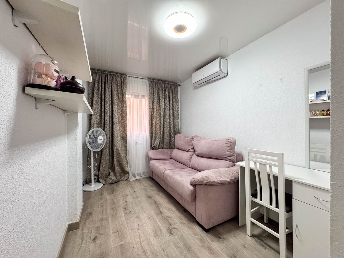 4 Bed Apartment for sale in Torrevieja Costa Blanca, Alicante, Spain
