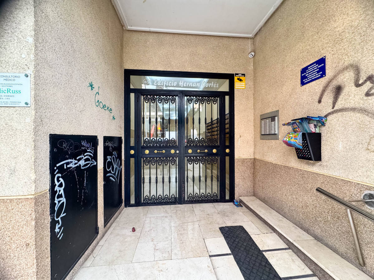 4 Bed Apartment for sale in Torrevieja Costa Blanca, Alicante, Spain