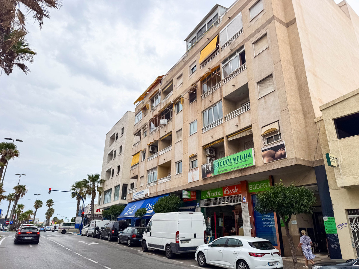 4 Bed Apartment for sale in Torrevieja Costa Blanca, Alicante, Spain