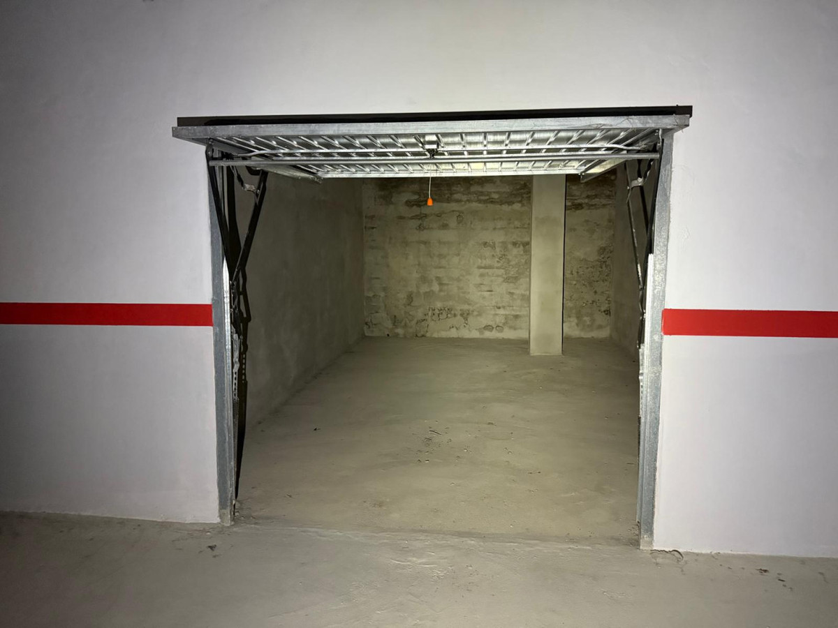 Se vende Garaje  en Costa Blanca, Alicante, España
