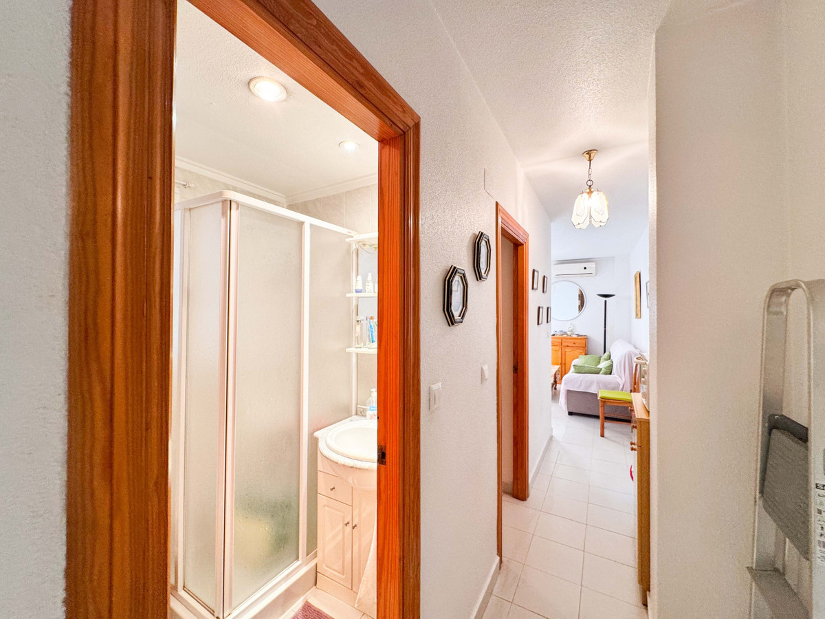 Se vende Apartamento Planta Media de 1 dormitorios en Costa Blanca, Alicante, España