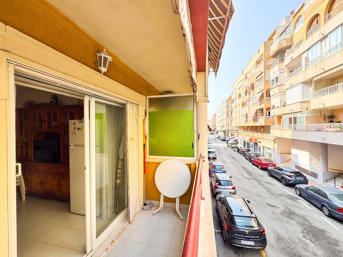 Se vende Apartamento Planta Media de 1 dormitorios en Costa Blanca, Alicante, España