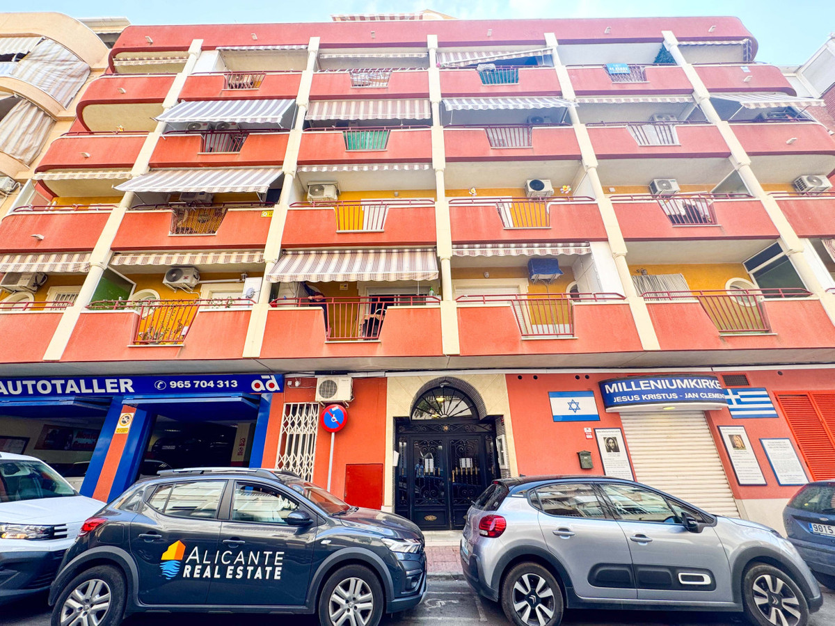 Se vende Apartamento Planta Media de 1 dormitorios en Costa Blanca, Alicante, España