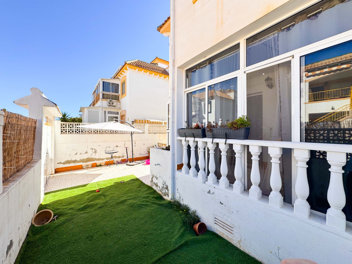 3 Bed Townhouse for sale in Parque De Las Naciones Costa Blanca, Alicante, Spain
