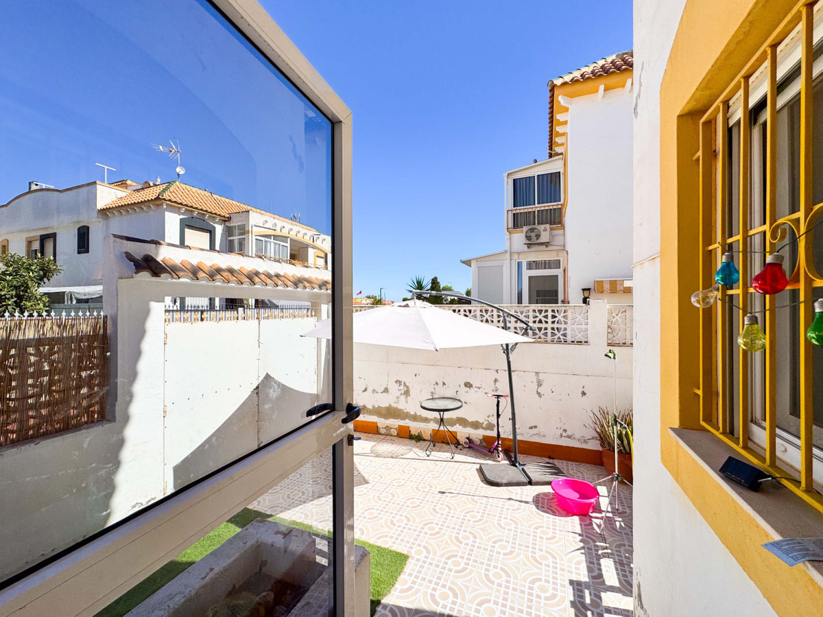3 Bed Townhouse for sale in Parque De Las Naciones Costa Blanca, Alicante, Spain