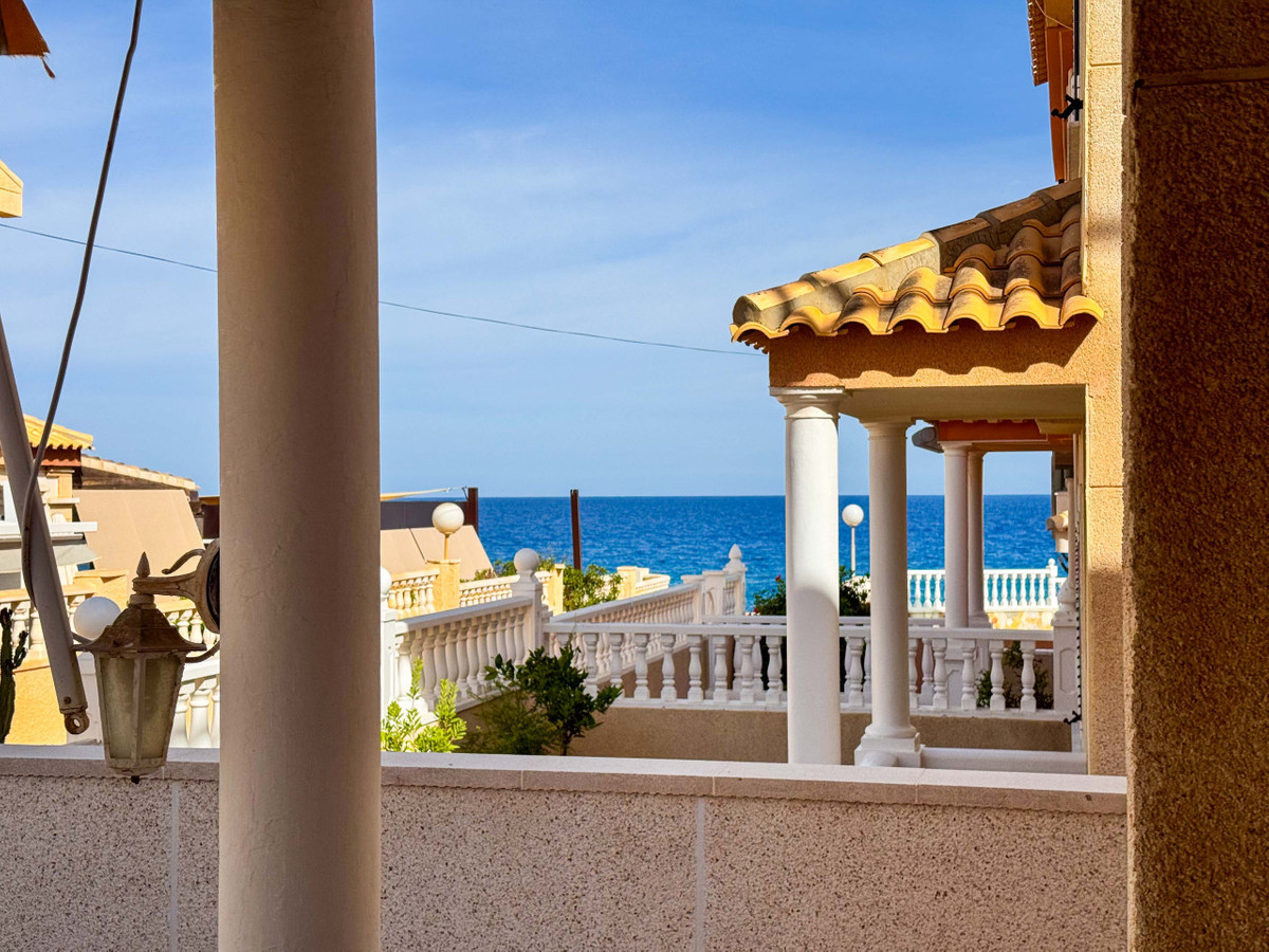 Se vende Adosada de 3 dormitorios en Costa Blanca, Alicante, España
