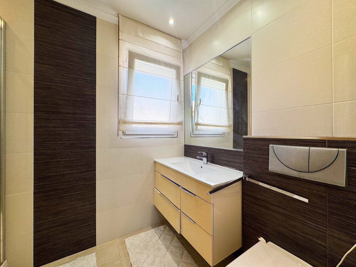 Se vende Adosada de 3 dormitorios en Costa Blanca, Alicante, España