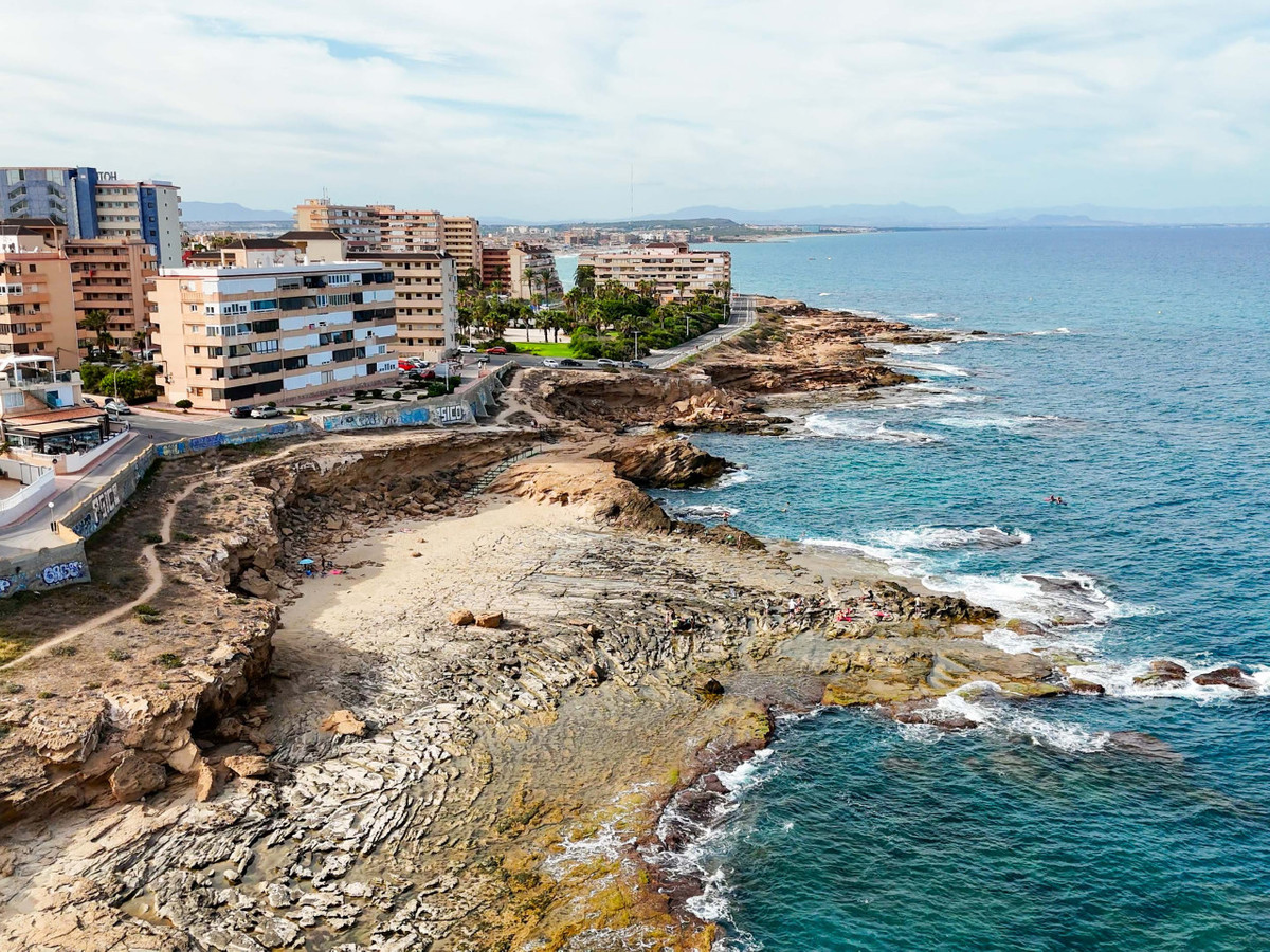 Se vende Adosada de 3 dormitorios en Costa Blanca, Alicante, España