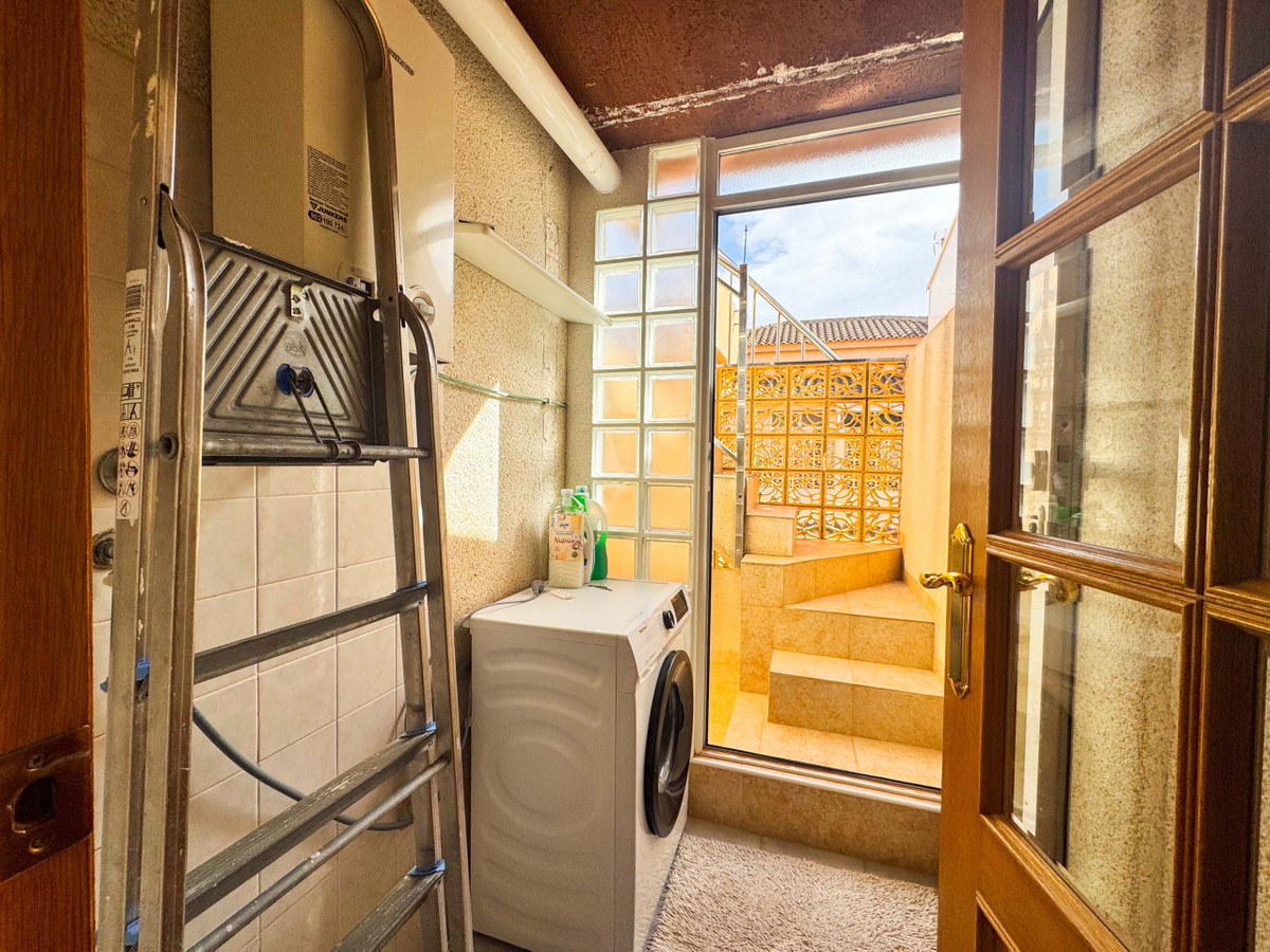 Se vende Adosada de 3 dormitorios en Costa Blanca, Alicante, España