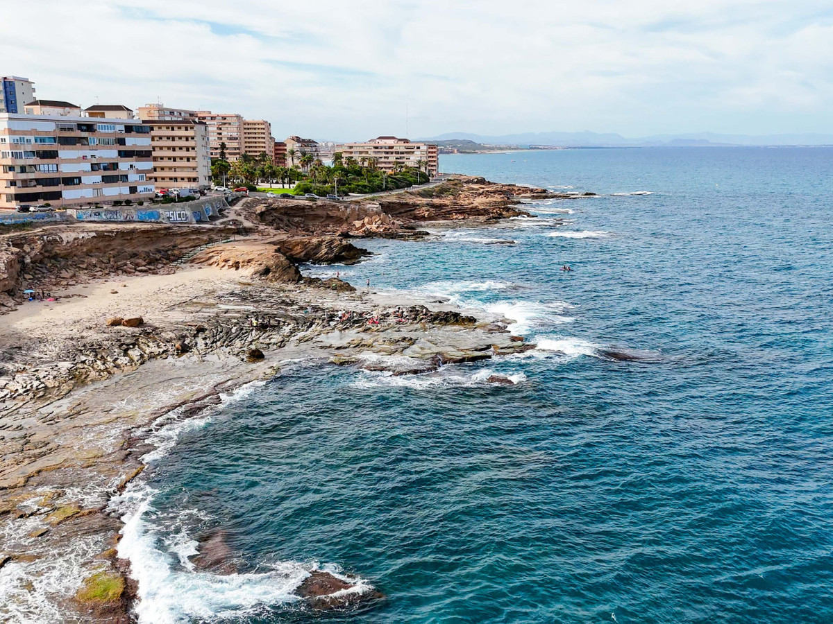 Se vende Adosada de 3 dormitorios en Costa Blanca, Alicante, España