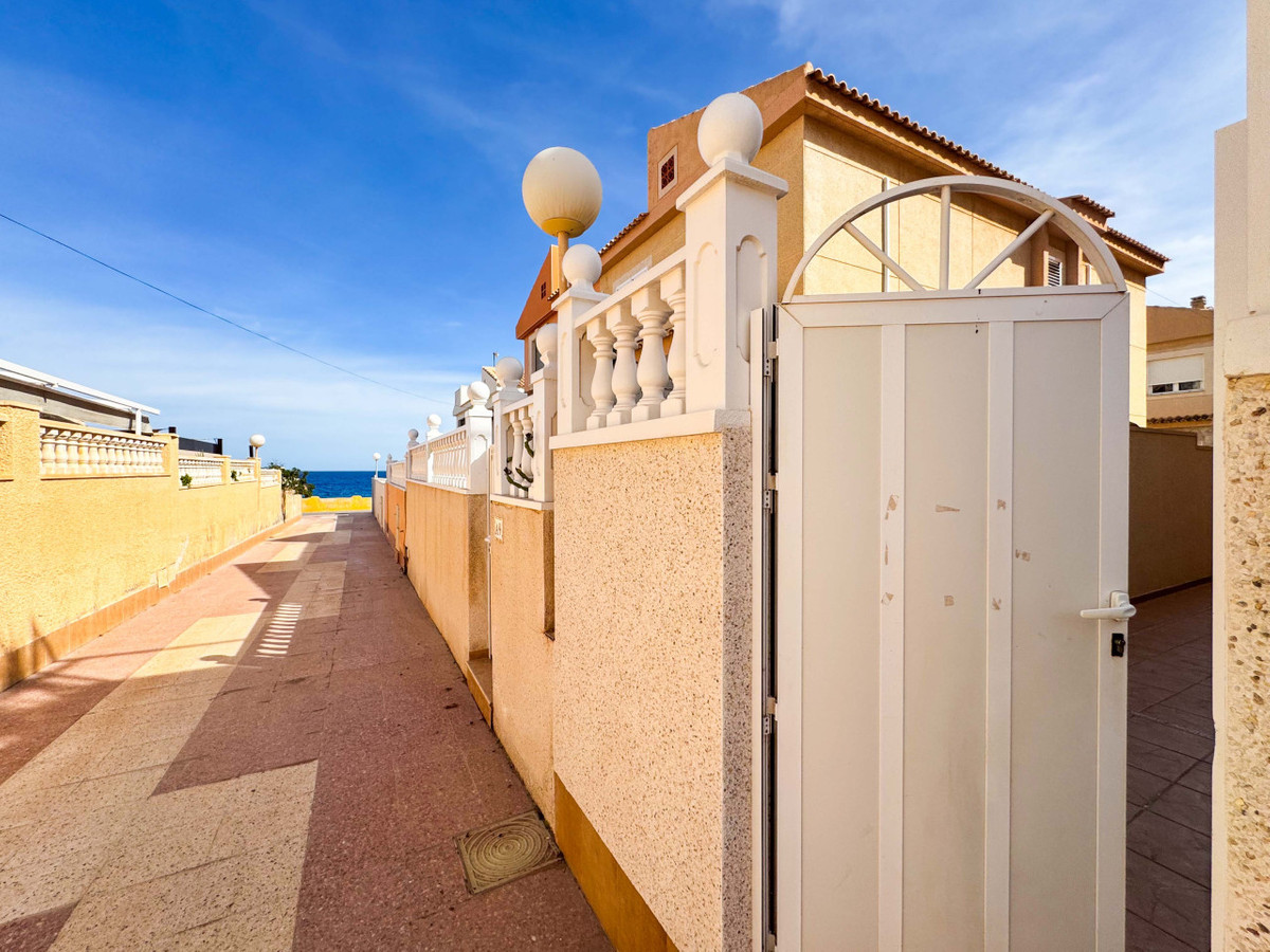 Se vende Adosada de 3 dormitorios en Costa Blanca, Alicante, España