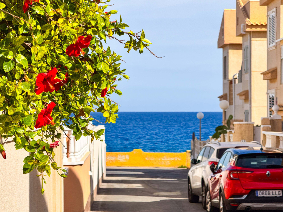 Se vende Adosada de 3 dormitorios en Costa Blanca, Alicante, España