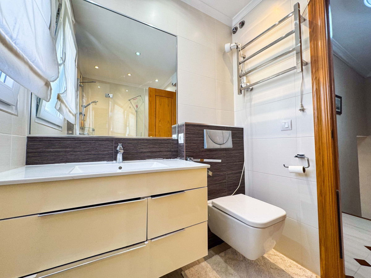 Se vende Adosada de 3 dormitorios en Costa Blanca, Alicante, España