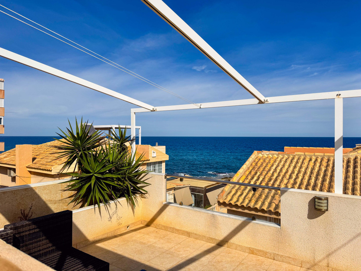 Se vende Adosada de 3 dormitorios en Costa Blanca, Alicante, España