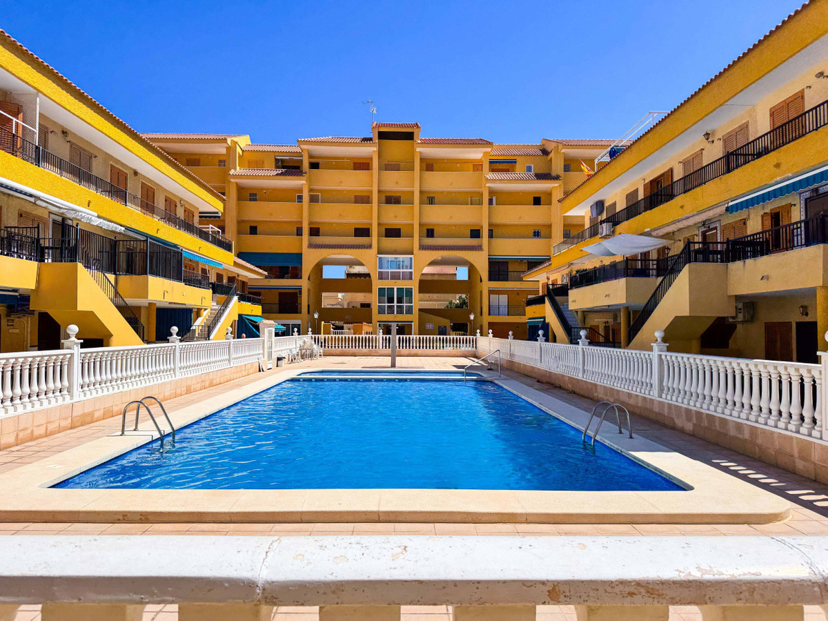 2 Bed Townhouse for sale in Playa De La Mata Costa Blanca, Alicante, Spain