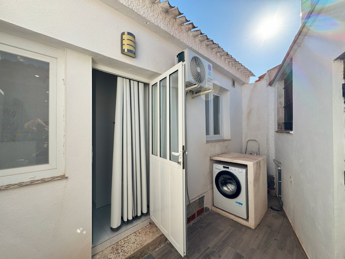 Se vende Bungalow de 2 dormitorios en Costa Blanca, Alicante, España