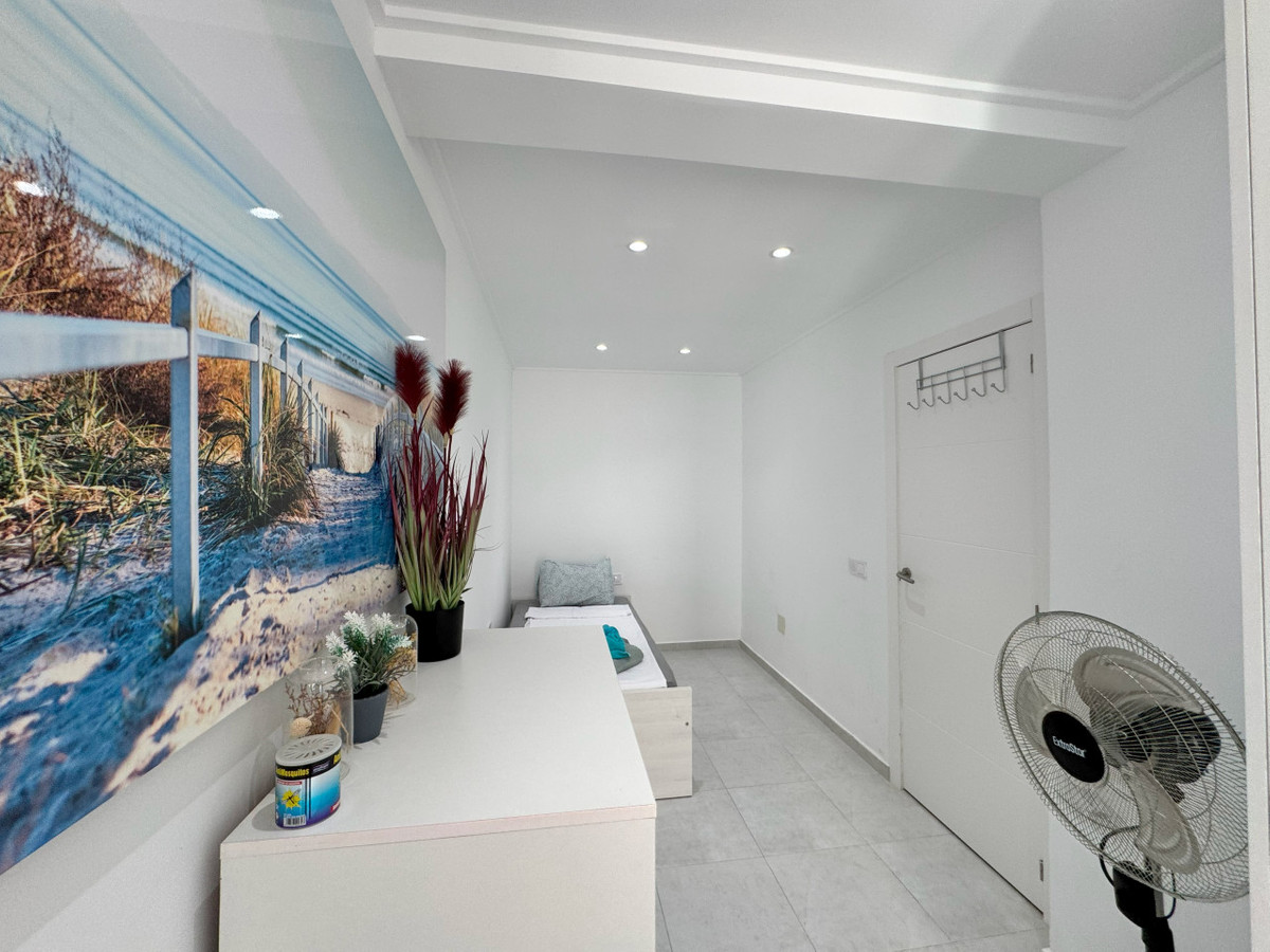 Se vende Bungalow de 2 dormitorios en Costa Blanca, Alicante, España