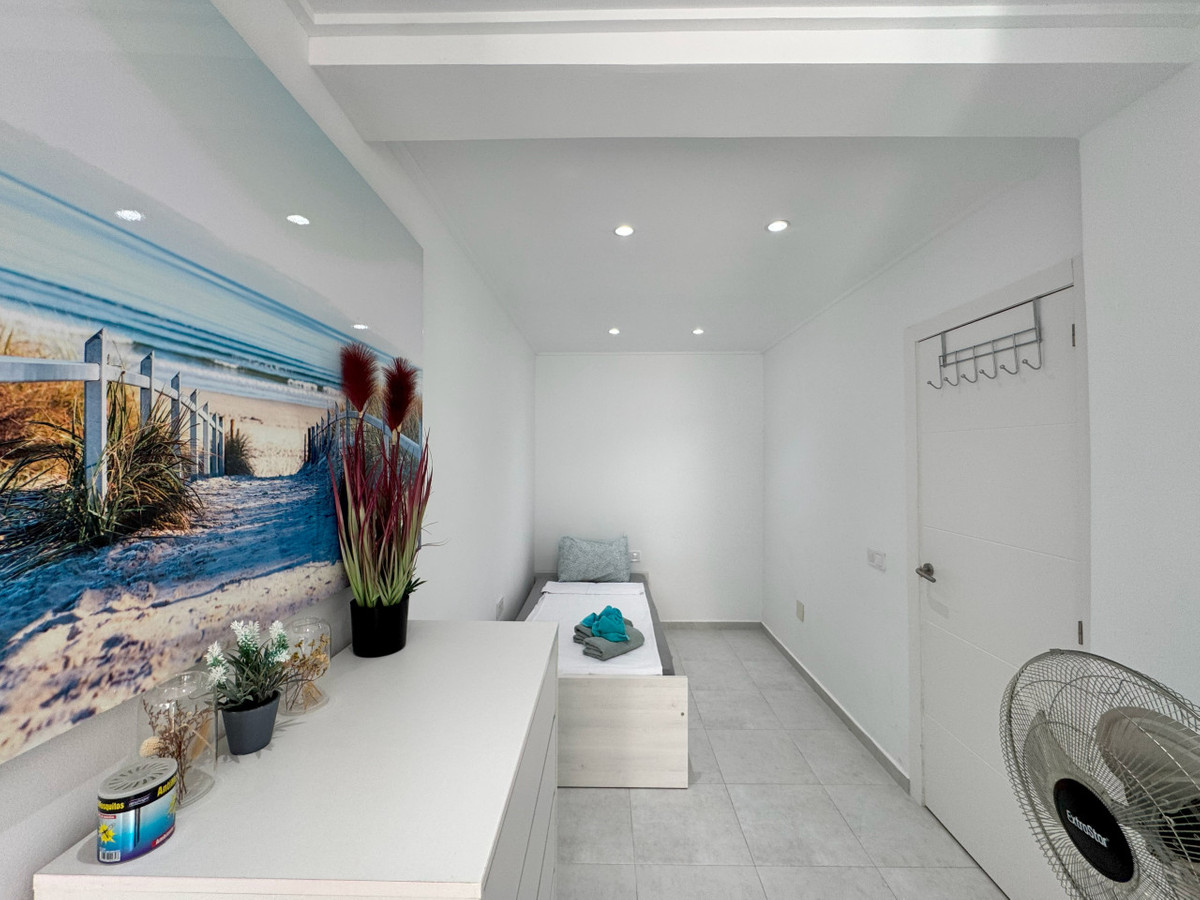 Se vende Bungalow de 2 dormitorios en Costa Blanca, Alicante, España