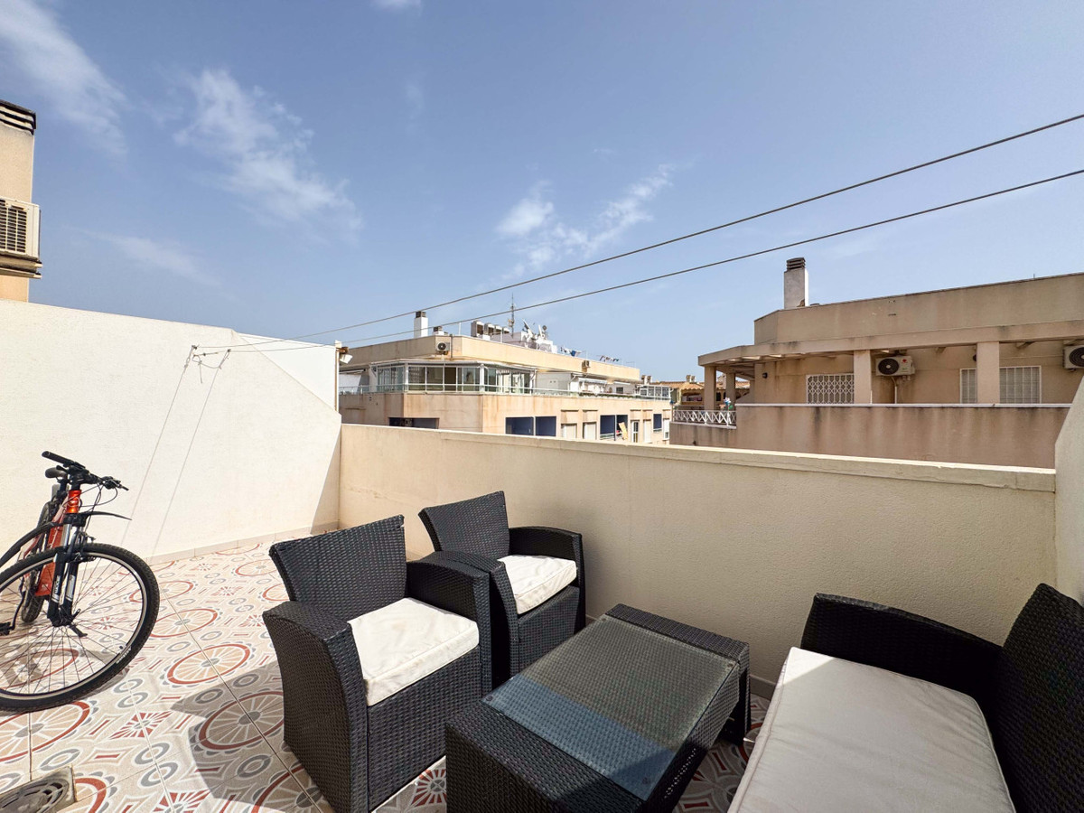 Se vende Ático de 2 dormitorios en Costa Blanca, Alicante, España