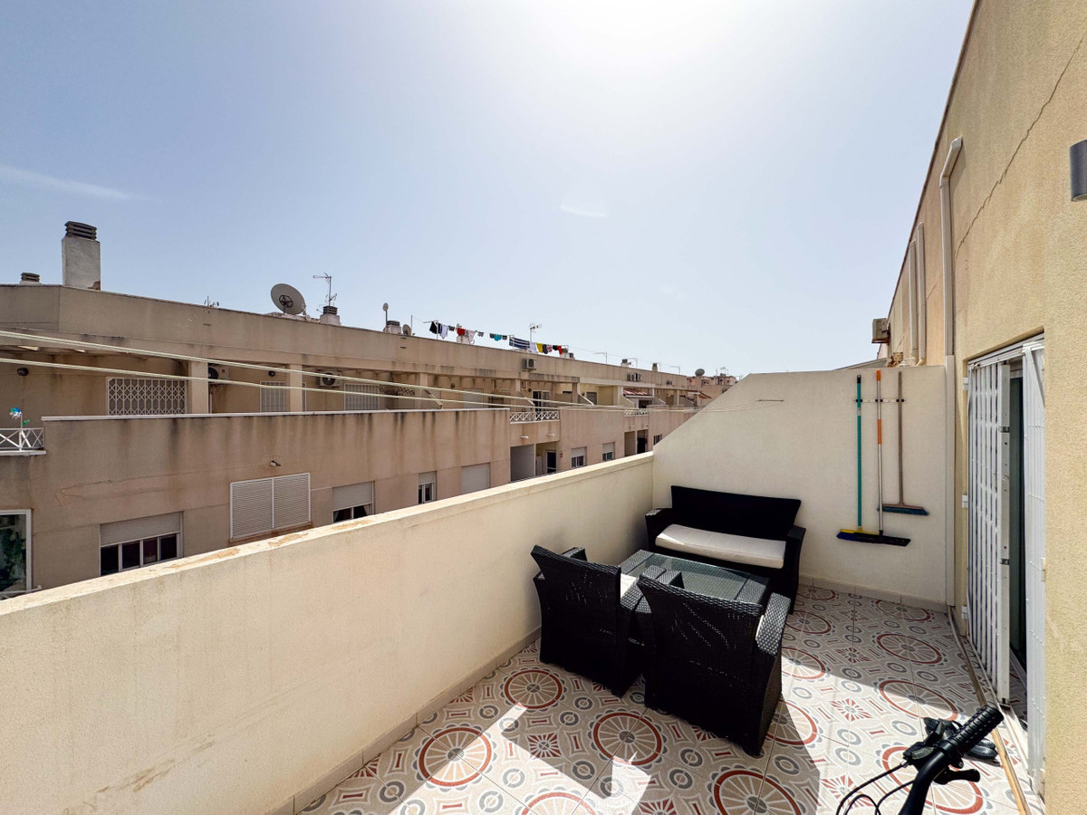 Se vende Ático de 2 dormitorios en Costa Blanca, Alicante, España