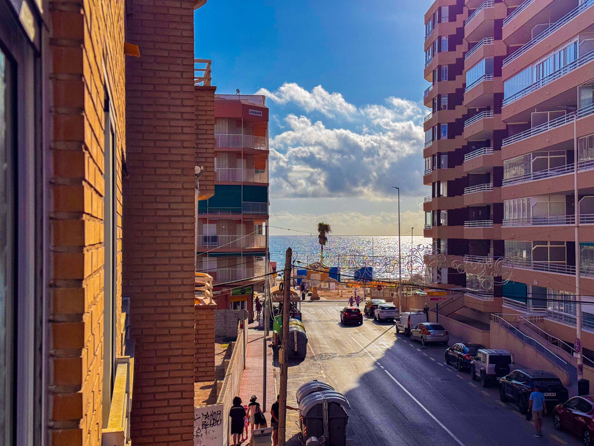Se vende Apartamento Planta Media de 1 dormitorios en Costa Blanca, Alicante, España