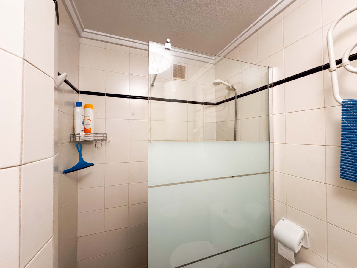 Se vende Apartamento Planta Media de 1 dormitorios en Costa Blanca, Alicante, España