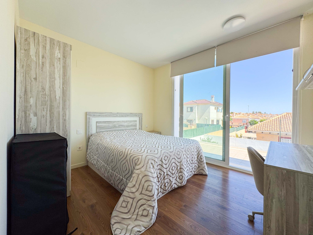 Se vende Villa - Chalet de 6 dormitorios en Costa Blanca, Alicante, España