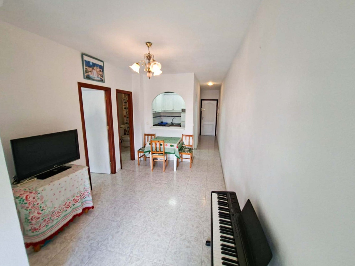 Se vende Apartamento Planta Media de 2 dormitorios en Costa Blanca, Alicante, España