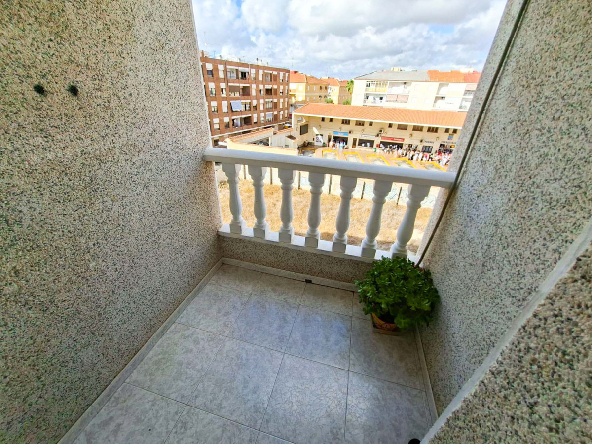 Se vende Apartamento Planta Media de 2 dormitorios en Costa Blanca, Alicante, España