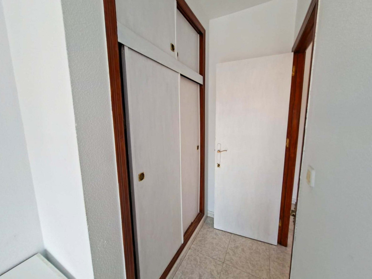 Se vende Apartamento Planta Media de 2 dormitorios en Costa Blanca, Alicante, España