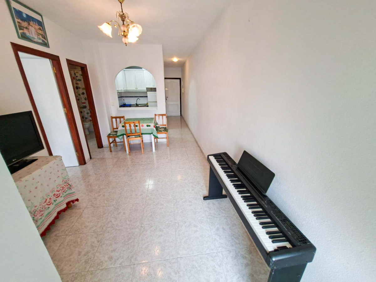 Se vende Apartamento Planta Media de 2 dormitorios en Costa Blanca, Alicante, España
