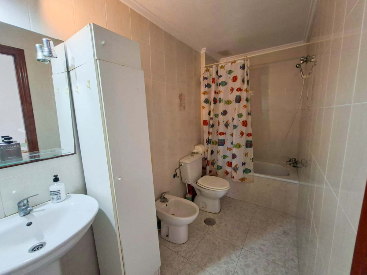 Se vende Apartamento Planta Media de 2 dormitorios en Costa Blanca, Alicante, España