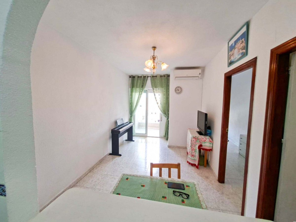 Se vende Apartamento Planta Media de 2 dormitorios en Costa Blanca, Alicante, España