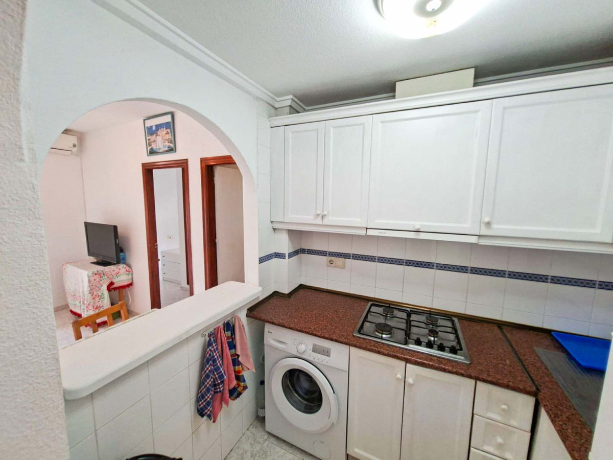 Se vende Apartamento Planta Media de 2 dormitorios en Costa Blanca, Alicante, España