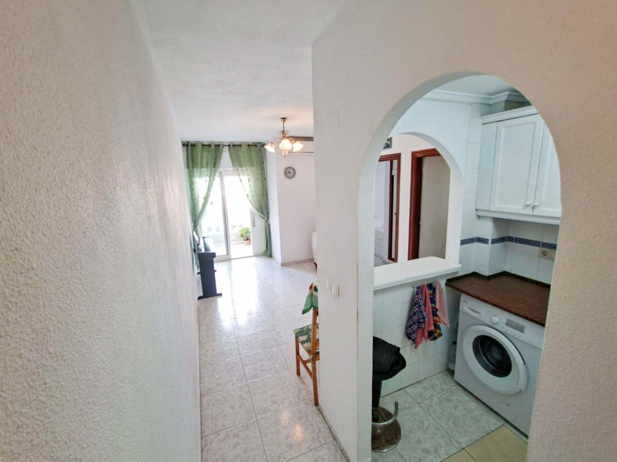 Se vende Apartamento Planta Media de 2 dormitorios en Costa Blanca, Alicante, España