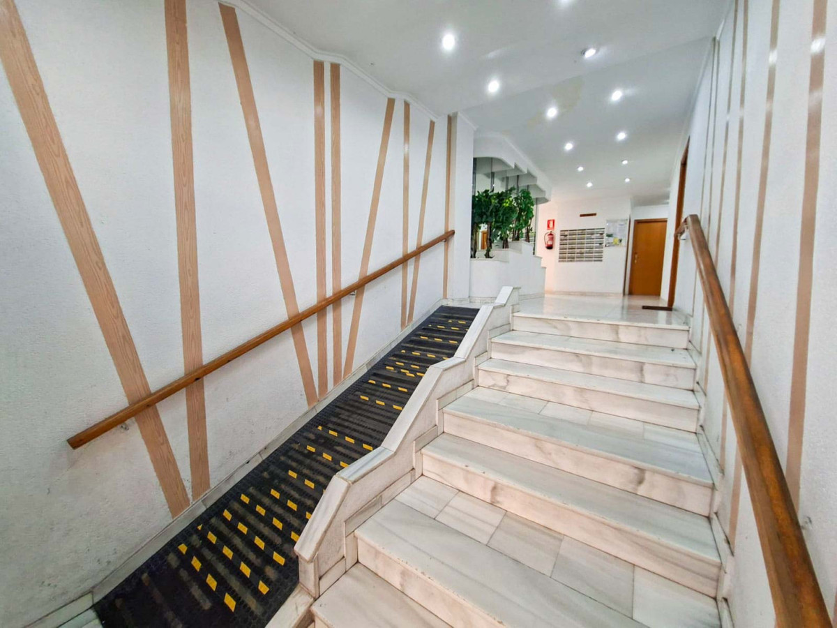 Se vende Apartamento Planta Media de 2 dormitorios en Costa Blanca, Alicante, España