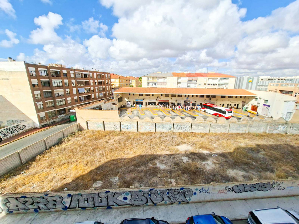 Se vende Apartamento Planta Media de 2 dormitorios en Costa Blanca, Alicante, España
