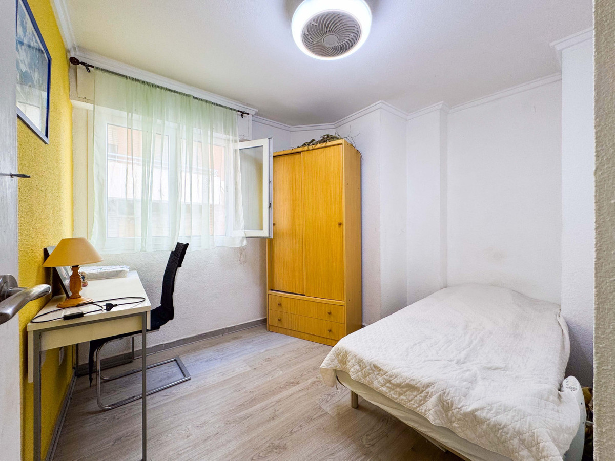 Se vende Apartamento Planta Media de 2 dormitorios en Costa Blanca, Alicante, España