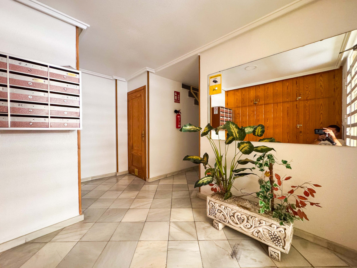 Se vende Apartamento Planta Media de 2 dormitorios en Costa Blanca, Alicante, España