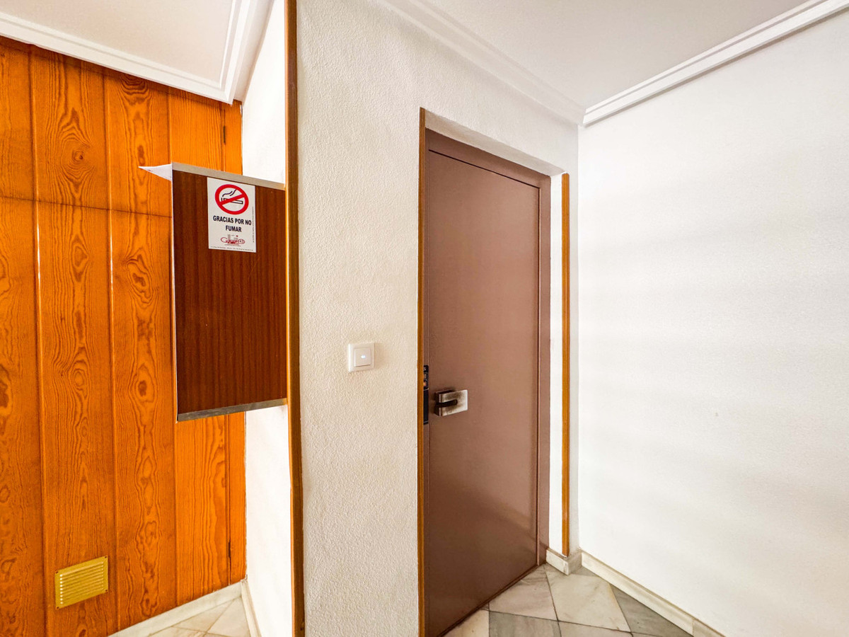 Se vende Apartamento Planta Media de 2 dormitorios en Costa Blanca, Alicante, España