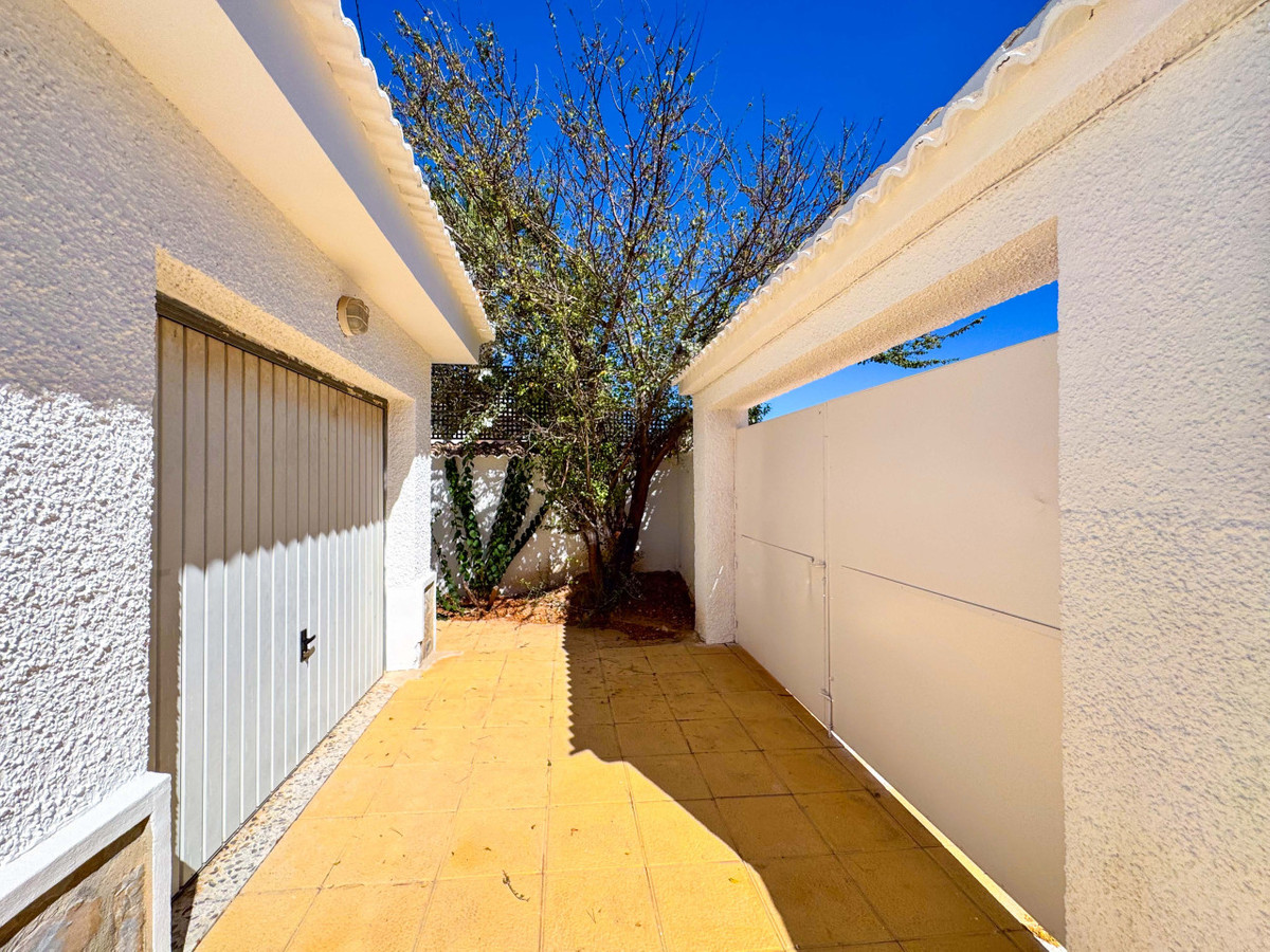4 Bed Townhouse for sale in Ciudad Quesada Costa Blanca, Alicante, Spain