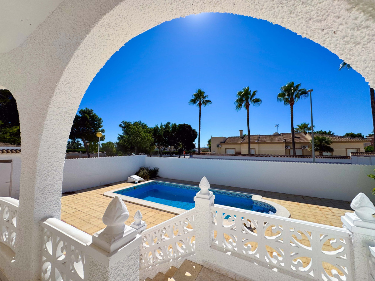 4 Bed Townhouse for sale in Ciudad Quesada Costa Blanca, Alicante, Spain