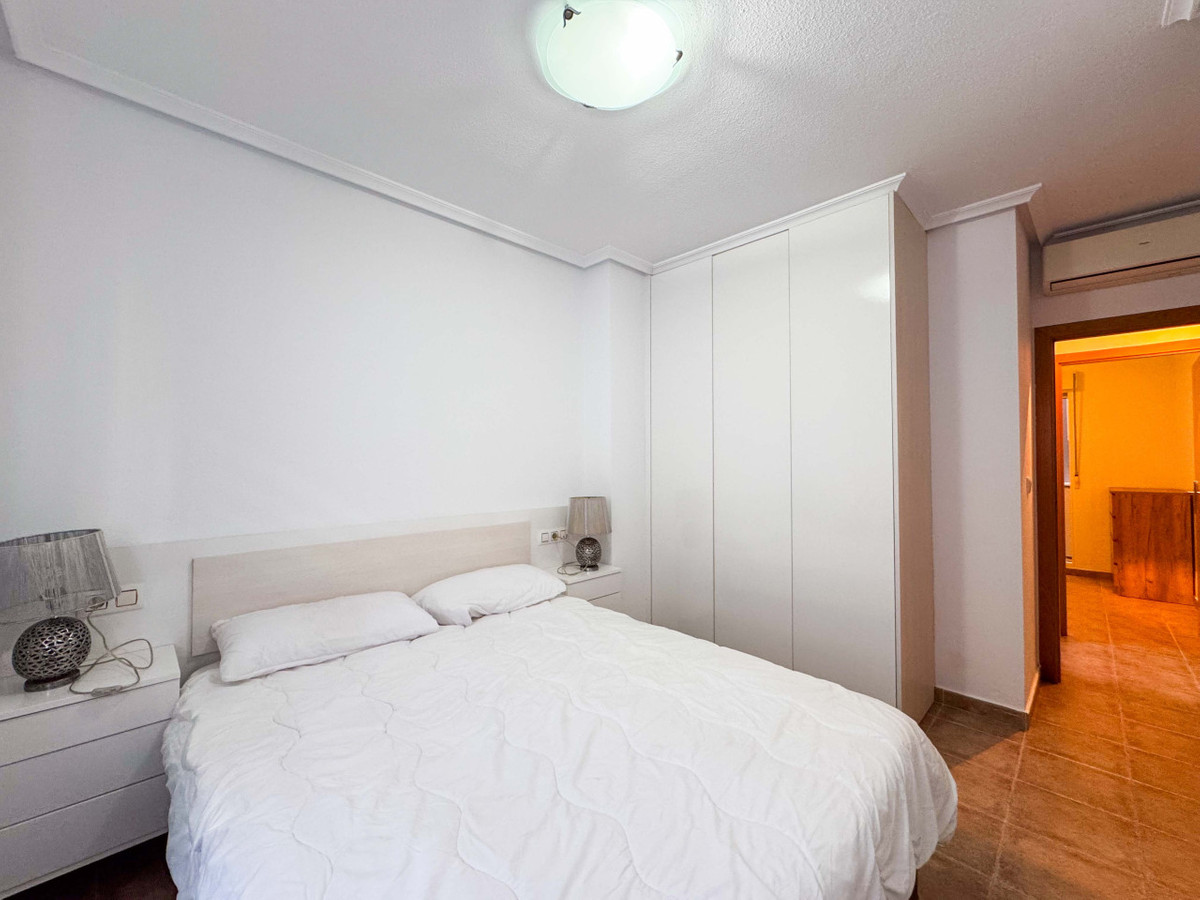 Se vende Apartamento Planta Baja de 2 dormitorios en Costa Blanca, Alicante, España