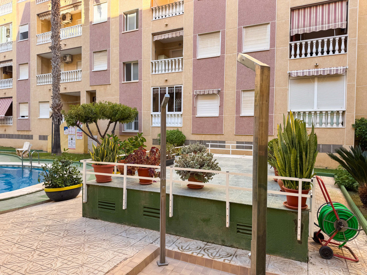 Se vende Apartamento Planta Baja de 1 dormitorios en Costa Blanca, Alicante, España