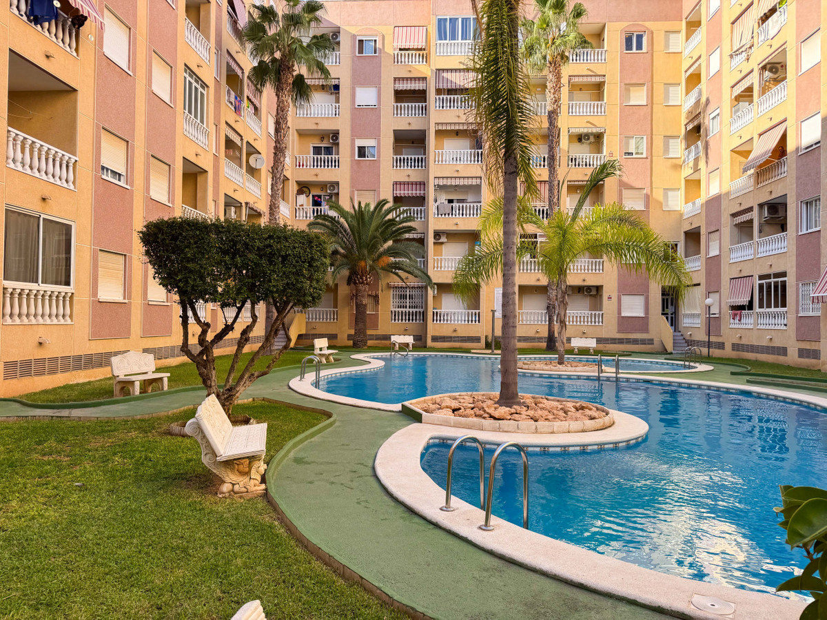 Se vende Apartamento Planta Baja de 1 dormitorios en Costa Blanca, Alicante, España