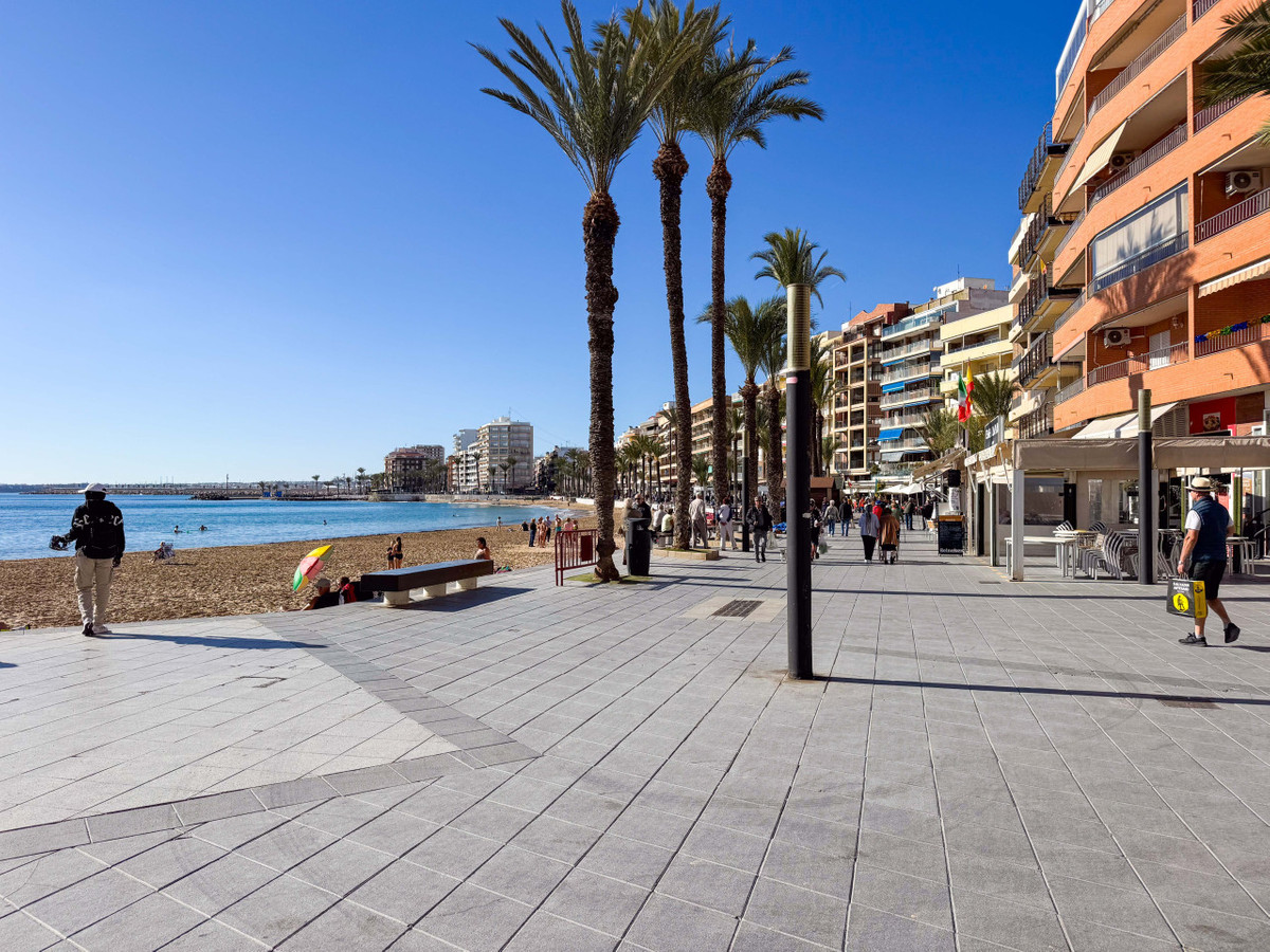 1 Bed Apartment for sale in Playa Del Cura Costa Blanca, Alicante, Spain